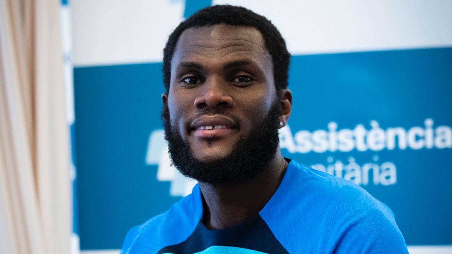 場上的每名 場上的每名